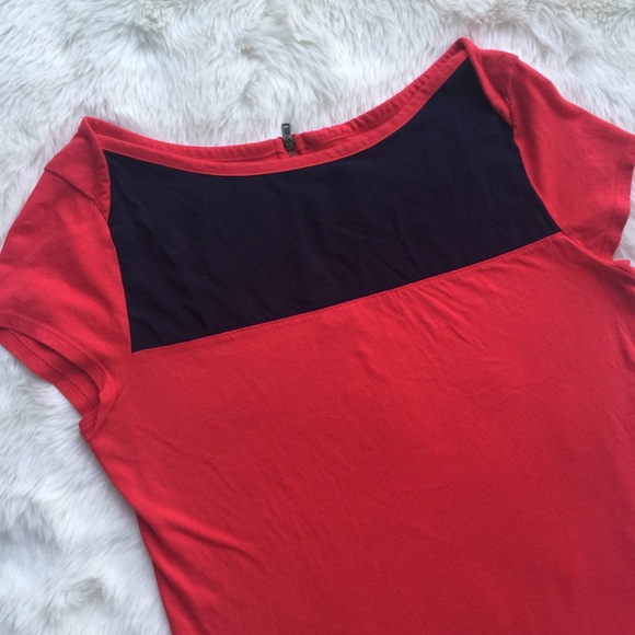 Red & blue color block T-shirt. Large. - Picture 1 of 5
